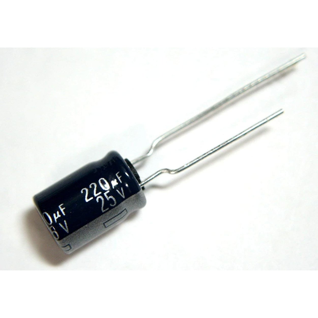220uF 25V Electrolytic Capacitor